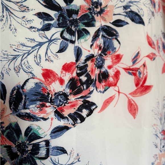 Floral Sleeveless Dress with Ruffle Details - Picture 3 of 7